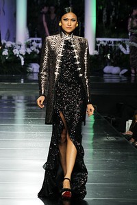 Priyo Oktaviano Palais Royal. Jakarta Fashion & Food Festival 2012. INNOFASHION at Ballroom Hotel Harris Kelapa Gading. Jakarta. [Foto: Mohammad Abduh/Wolipop]