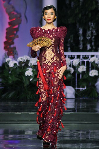 Priyo Oktaviano Palais Royal. Jakarta Fashion & Food Festival 2012. INNOFASHION at Ballroom Hotel Harris Kelapa Gading. Jakarta. [Foto: Mohammad Abduh/Wolipop]