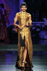 Priyo Oktaviano Palais Royal. Jakarta Fashion & Food Festival 2012. INNOFASHION at Ballroom Hotel Harris Kelapa Gading. Jakarta. [Foto: Mohammad Abduh/Wolipop]