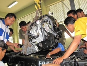 Inden Menumpuk, Esemka Diproduksi Begitu Lulus Uji Emisi