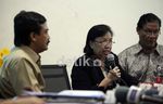 Menpora Persilahkan KPK Usut Proyek Hambalang
