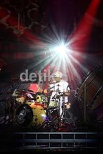 Konser Tanpa Nama Eks Peterpan Tanpa Ariel