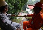 Kereta Lori PLTA Kracak yang Bikin Deg-degan