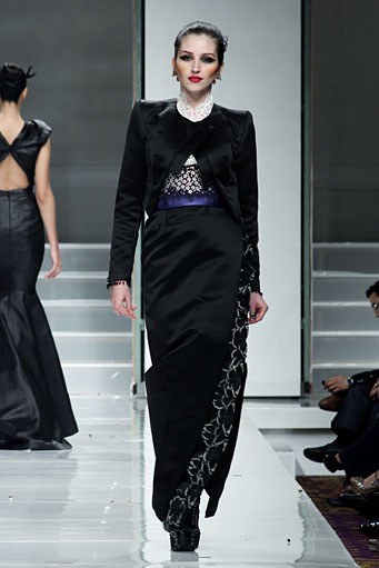 Didi Budiardjo Couture 2012 Claire de Lune at Grand Ballroom Hotel Mulia. Senayan. Jakarta. [Foto: Mohammad Abduh/Wolipop]