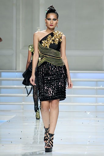Didi Budiardjo Couture 2012 Claire de Lune at Grand Ballroom Hotel Mulia. Senayan. Jakarta. [Foto: Mohammad Abduh/Wolipop]