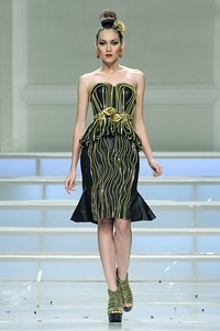 Didi Budiardjo Claire de Lune couture 2012 at Grand Ballroom Hotel Mulia, Jakarta. (photo by Mohammad Abduh/Wolipop)