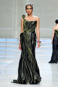 Didi Budiardjo Couture 2012 Claire de Lune at Grand Ballroom Hotel Mulia. Senayan. Jakarta. [Foto: Mohammad Abduh/Wolipop]