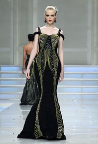 Didi Budiardjo Couture 2012 Claire de Lune at Grand Ballroom Hotel Mulia. Senayan. Jakarta. [Foto: Mohammad Abduh/Wolipop]
