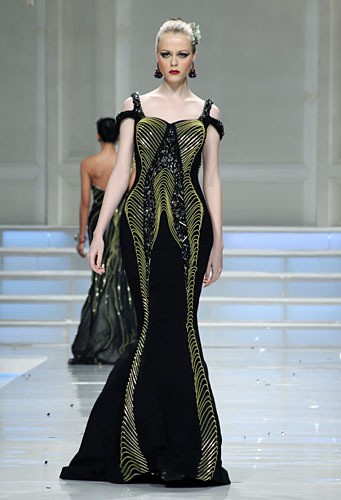 Didi Budiardjo Couture 2012 Claire de Lune at Grand Ballroom Hotel Mulia. Senayan. Jakarta. [Foto: Mohammad Abduh/Wolipop]