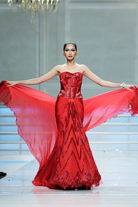 Didi Budiardjo Couture 2012 Claire de Lune at Grand Ballroom Hotel Mulia. Senayan. Jakarta. [Foto: Mohammad Abduh/Wolipop]