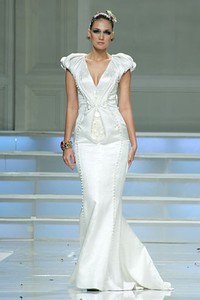 Didi Budiardjo Couture 2012 Claire de Lune at Grand Ballroom Hotel Mulia. Senayan. Jakarta. [Foto: Mohammad Abduh/Wolipop]