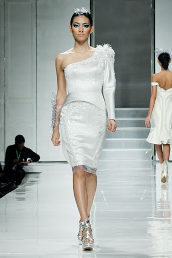 Didi Budiardjo Couture 2012 Claire de Lune at Grand Ballroom Hotel Mulia. Senayan. Jakarta. [Foto: Mohammad Abduh/Wolipop]