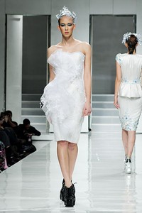 Didi Budiardjo Couture 2012 Claire de Lune at Grand Ballroom Hotel Mulia. Senayan. Jakarta. [Foto: Mohammad Abduh/Wolipop]