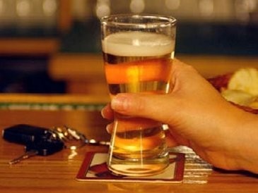 Profesor: Bagi Pengendara Alkohol Lebih Berbahaya dari Ekstasi