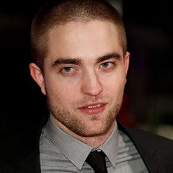 Robert Pattinson Tak Nyaman Beradegan Seks