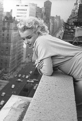 Marilyn Monroe Akan Hidup Lagi Lewat Hologram Marilyn Monroe Akan Hidup Lagi Lewat Hologram