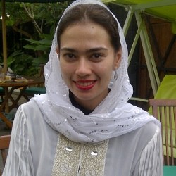 Catherine Wilson Resmi Menikah