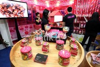 Permen Sticky ini merupakan franchise dari negara Australia, yang mengusung konsep permen hand made, pada pameran IFRA 2012. Pameran waralaba terbesar di Indonesia ini dilaksanakan untuk mengiringi pertumbuhan wirausaha di Indonesia.