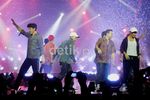 Baju Batik Jadi Kostum Penutup Konser NKOTBSB