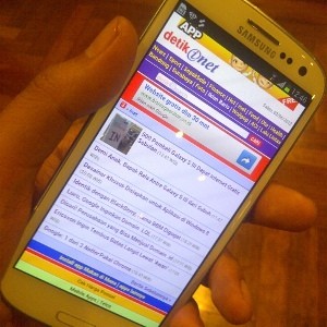 Samsung Bimbang Turunkan Harga Galaxy S II?