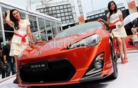 Berapa harganya? Tidak jauh dari perkiraan detikOto sebelumnya. Untuk Toyota 86 manual dijual seharga Rp 600 juta, Toyota 86 otomatis Rp 610 juta, Toyota 86 otomatis Aeropackage Rp 623 juta, dan Toyota 86 otomatis TRD Aeropackage Rp 636 juta. Muhammad Ikhsan/detikOto.
