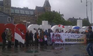 Aksi Komunitas Indonesia di Belanda Dukung Hidayat-Didik