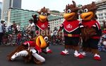 Maskot DIO Hibur Anak-anak di Bundaran HI