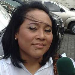 Nunung dan Manajer Siap Bulan Madu ke Australia