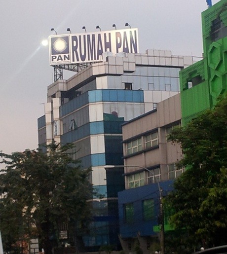  Kronologi Wakaf Rumah PAN ke Muhammadiyah oleh SB