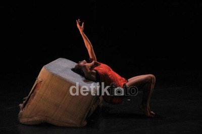 Tarian My Space Karya Nur Hasanah