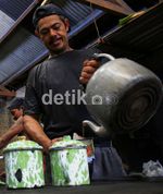 Mengintip Pembuatan Gamelan