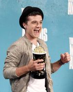 Para Pemenang MTV Movie Awards 2012