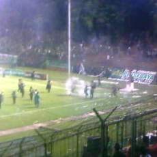 Suporter Persebaya Tewas, Gubernur akan Koordinasi dengan Kapolda