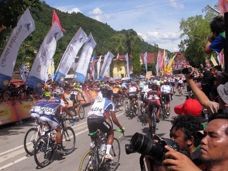 Masakazu Ito Menangi Etape I Tour de Singkarak