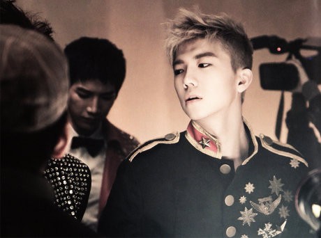 Dianggap Tak Spesial, Wooyoung 2PM Rilis Album Solo