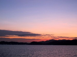 Menyambut Pagi dari Perairan Labuan Bajo, Flores