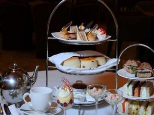 Jewelled Jubilee Tea Disajikan Hotel Londons Langham