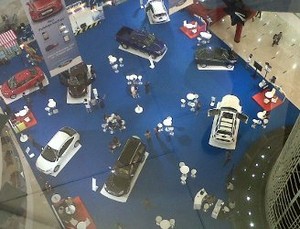 Tak Perlu ke SPBU, Isi Bahan Bakar Mobil Listrik Bisa di Rumah