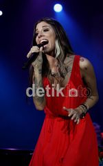 Konser Singkat Christina Perri