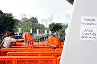 Rekonstruksi dimulai di Pintu 5 Stadion Utama GBK Senayan, Jakarta, pada siang hari pukul 12.30 WIB, Rabu (06/06) dan dilanjutkan kelokasi depan Kolam Renang Senayan.
