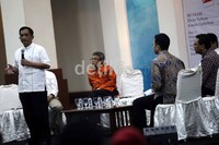 Calon gubernur DKI Jakarta Hendardji Supandji menyampaikan pendapatnya dalam debat cagub-cawagub DKI Jakarta.