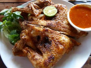 Kesengsem Ayam Bakar Racikan Jerman