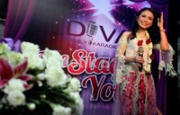 Masih menerapkan konsep dan mengedepankan kenyamanan yang ada disetiap gerainya, Diva Karaoke milik Rossa pun semakin berkembang pesat.