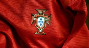 Ingin Cium Kaus Resmi Tim Euro 2012? Hati-hati!