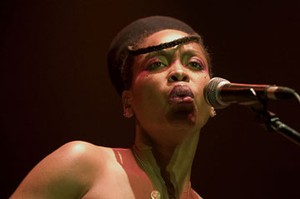 Erykah Badu Murka dengan Vokalis The Flaming Lips di Twitter
