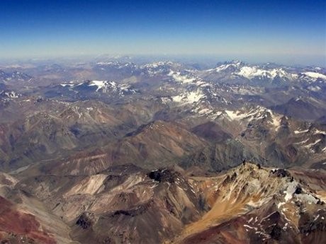 Helikopter Membawa 14 Penumpang Hilang di Peru