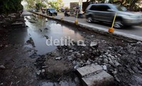 Peningkatan kualitas di jalur lambat jalan DI Pandjaitan Bypass, Jakarta Timur tersebut, disambut positif oleh pengendara. Hal itu lantaran di beberapa titik banyak ditemui jalan berlubang dan bergelombang.