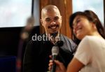 Ahmad Dhani Ajak Agnes di Konsernya