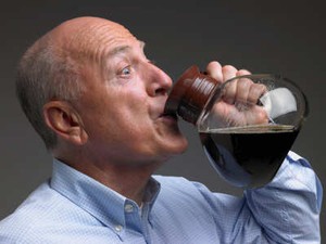 Minum 3 Cangkir Kopi Sehari Turunkan Resiko Alzheimer