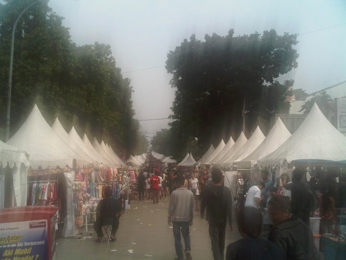 Berbalas Pantun dan Adu Silat di Festival Palang Pintu